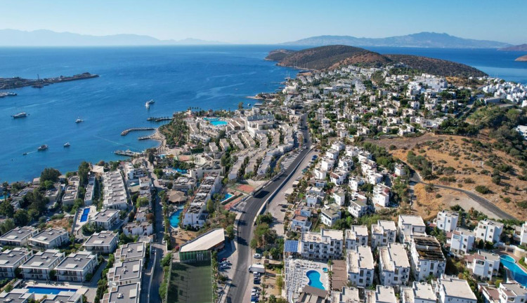 Bodrum Fora Holiday Resort Hotel (Gidiş Dönüş Otobüs Ulaşımı Dahildir) : Bodrum Fora Holiday Resort Hotel Turu İle Herşey Dahil Otelde Kalıyoruz Gece Eğlenceleri ve Beach Partilerde Eğlence Zamanı