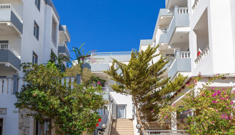 Bodrum Fora Holiday Resort Hotel (Gidiş Dönüş Otobüs Ulaşımı Dahildir) : Bodrum Fora Holiday Resort Hotel Turu İle Herşey Dahil Otelde Kalıyoruz Gece Eğlenceleri ve Beach Partilerde Eğlence Zamanı