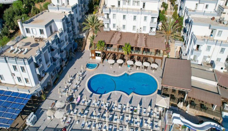 Bodrum Fora Holiday Resort Hotel (Gidiş Dönüş Otobüs Ulaşımı Dahildir) : Bodrum Fora Holiday Resort Hotel Turu İle Herşey Dahil Otelde Kalıyoruz Gece Eğlenceleri ve Beach Partilerde Eğlence Zamanı