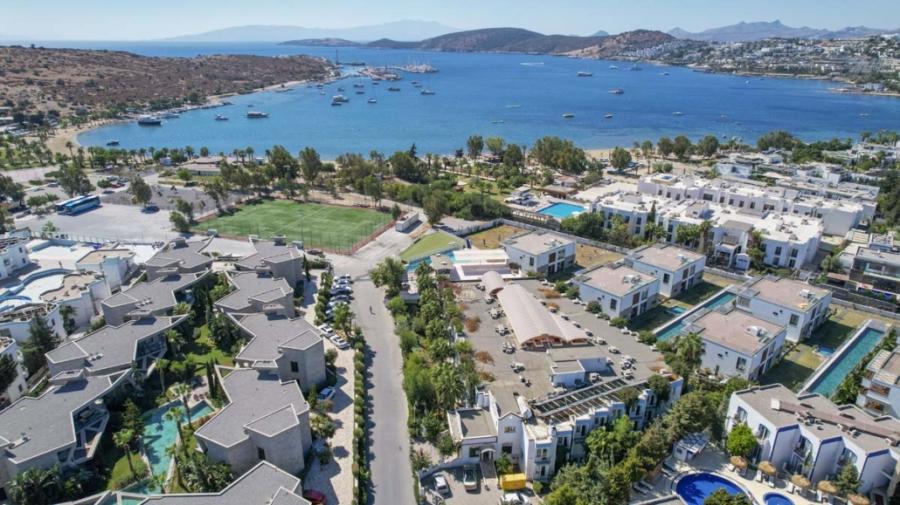 Smart Holiday Hotel Bodrum (Gidiş Dönüş Otobüs Ulaşımı Dahildir) : Smart Holiday Hotel Bodrum Bodrum Turu İle Herşey Dahil Otelde Kalıyoruz Gece Eğlenceleri ve Beach Partilerde Eğlence Zamanı
