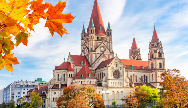 Orta Avrupa'nın Altın Üçgeni Cesky Krumlov & Bratislava & Pandorf Outlet Turları Dahil Ajet HY ile Promosyon 7 Gece 8 Gün (PRG-BUD)