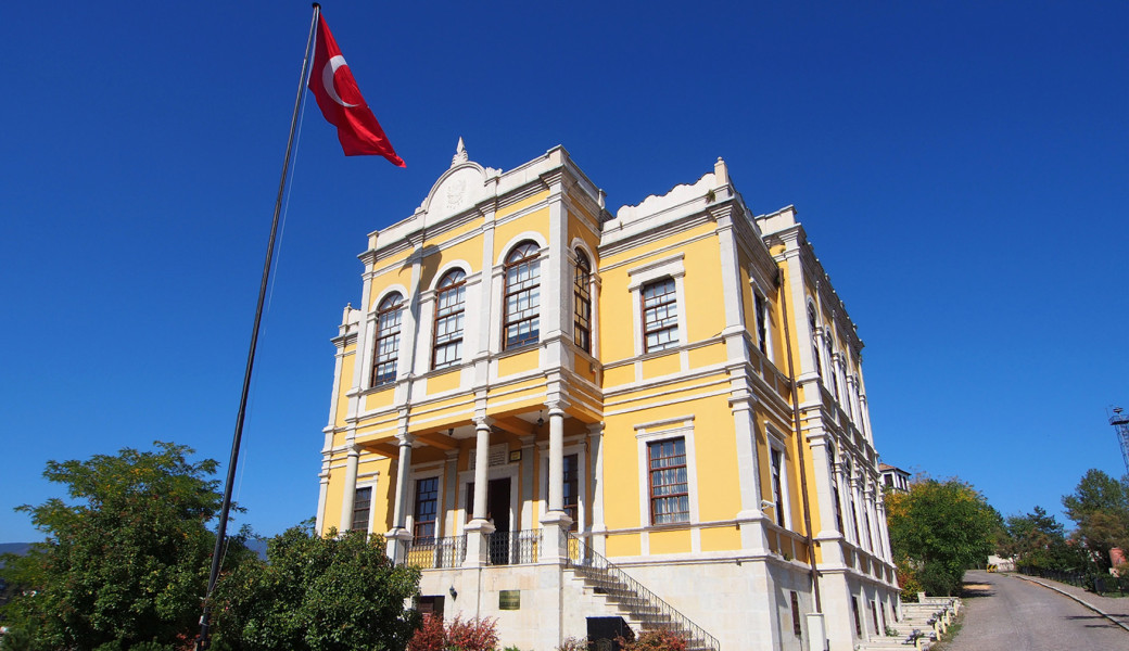 29 Ekim Özel Batı Karadeniz Abant Safranbolu Amasra Turu (1 Gece Konaklamalı) : Unesco Dünya Kültür Mirası Listesinde Bulunan Müze Kent Safranbolu'da, Geleneksel Osmanlı Mimarisinin En Güzel Örneklerini İnceleme Fırsatı, Çeşm-i Cihan Olarak Anılan Amasra’yı Yeniden Keşfetme Zamanı… 