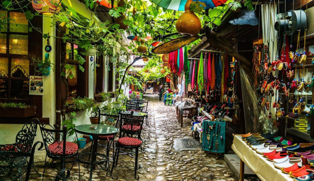 29 Ekim Özel Batı Karadeniz Abant Safranbolu Amasra Turu (1 Gece Konaklamalı) : Unesco Dünya Kültür Mirası Listesinde Bulunan Müze Kent Safranbolu'da, Geleneksel Osmanlı Mimarisinin En Güzel Örneklerini İnceleme Fırsatı, Çeşm-i Cihan Olarak Anılan Amasra’yı Yeniden Keşfetme Zamanı… 