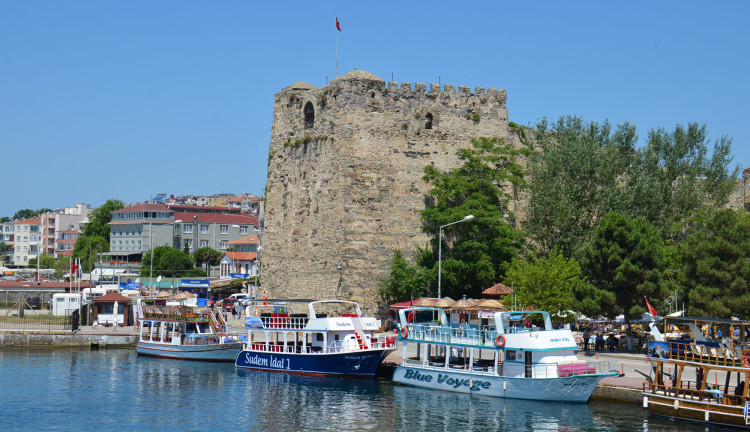 29 Ekim Özel Batı ve Orta Karadeniz Amasra Safranbolu Kastamonu Sinop Samsun Amasya Turu (2 Gece Otel Konaklamalı) : Sizleri Bartın, Amasra, Safranbolu, Kastamonu, Sinop, Samsun ve Amasya'dan oluşan Batı ve Orta Karadeniz'i Haftasonunda değerlendirmek doğa ve tarihi içi içine yaşamak için davet ediyoruz. 