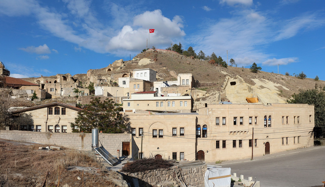 29 Ekim Özel Eskişehir Çıkışlı Kapadokya Ihlara Vadisi ve Ürgüp Göreme Turu (2 Gece Otel Konaklamalı) : Güzel Atlar Ülkesi Kapadokya’da Peri Masalı Bir Tatil Sunuyoruz. Mistik ve Tarihi Dokusuyla Başınızı Döndürecek Bir Rüya Sizleri Bekliyor.