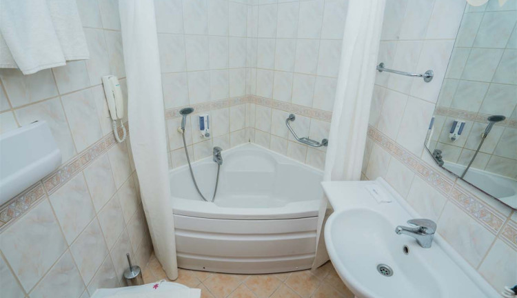 Bodrum Mira Beach Resort Bodrum Herşey Dahil (Gidiş Dönüş Otobüs Ulaşımı Dahildir): Mira Beach Resort BodrumTuru İle Herşey Dahil Otelde Kalıyoruz Gece Eğlenceleri ve Beach Partilerde Eğlence Zamanı