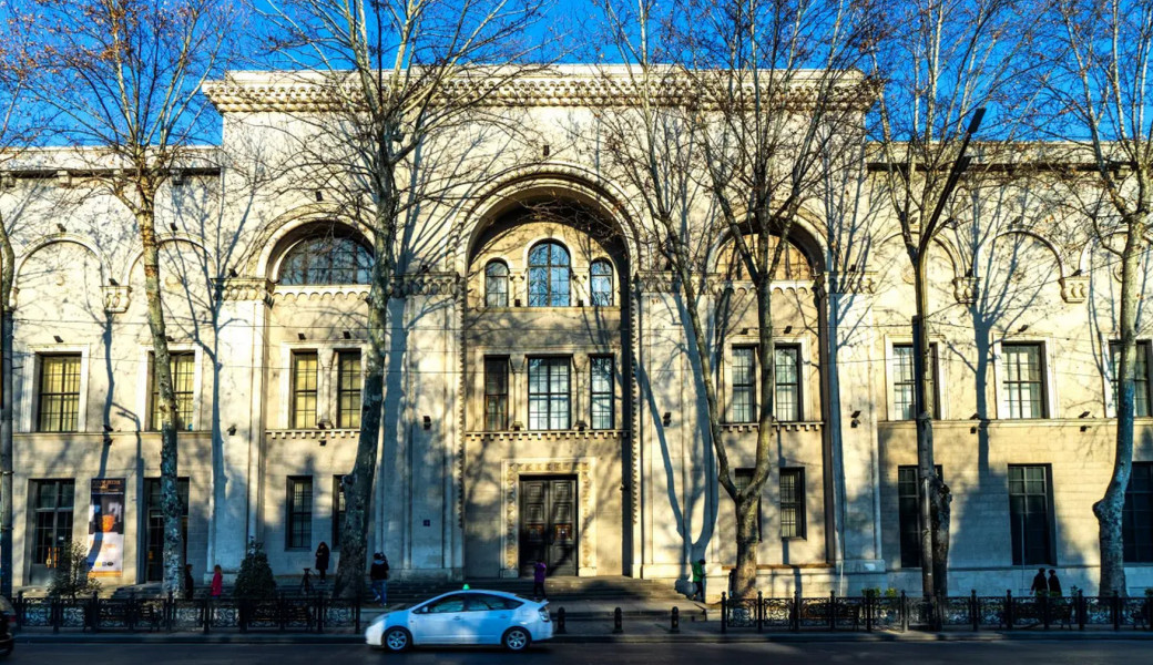 Uçaklı Kuzey Kafkasya Batum Gori Tiflis Kars Erzurum Doğu Ekspresi Turu (4 Gece Otel Konaklamalı): Uçaklı Kuzey Kafkasya Batum Gori Tiflis Kars Erzurum Doğu Ekspresi Turu İle Muhteşem deneyimler kazanmaya Ve Kafkas Hikayelerine Tanıklık Etmeye Gidiyoruz.