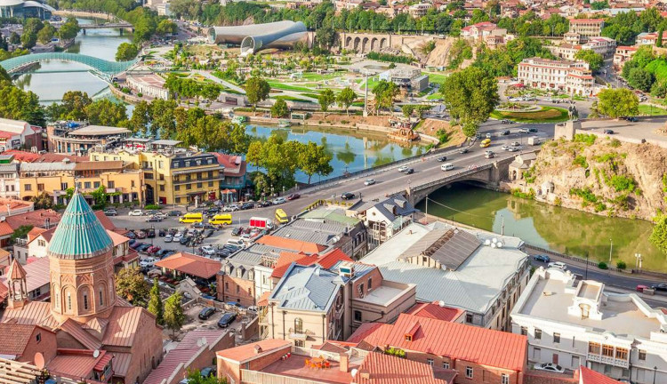 Uçaklı Kuzey Kafkasya Batum Gori Tiflis Kars Erzurum Doğu Ekspresi Turu (4 Gece Otel Konaklamalı): Uçaklı Kuzey Kafkasya Batum Gori Tiflis Kars Erzurum Doğu Ekspresi Turu İle Muhteşem deneyimler kazanmaya Ve Kafkas Hikayelerine Tanıklık Etmeye Gidiyoruz.