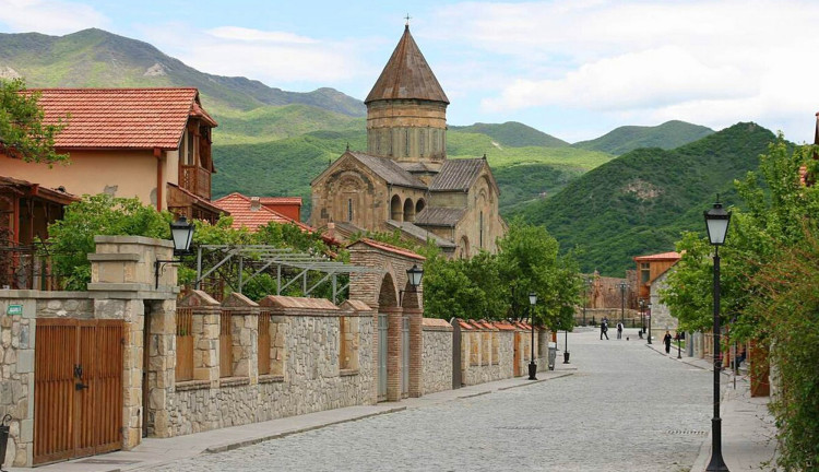 Kış Sezonu Özel Uçaklı Kuzey Kafkasya Batum Gori Tiflis Kars Erzurum Doğu Ekspresi Turu (4 Gece Otel Konaklamalı) Kopyası: Kış Sezonu Özel Uçaklı Kuzey Kafkasya Batum Gori Tiflis Kars Erzurum Doğu Ekspresi Turu İle Muhteşem deneyimler kazanmaya Ve Kafkas Hikayelerine Tanıklık Etmeye Gidiyoruz.