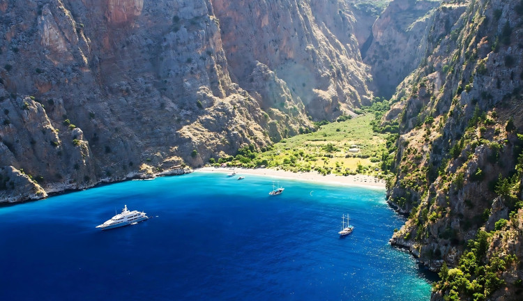 Uçaklı Tadı Damağında Likya Fethiye Akyaka Dalyan Turu (2 Gece Otel Konaklamalı): Uçaklı Tadı Damağında Likya Fethiye Akyaka Dalyan Turu İle Ege'nin Saklı Mavi, Turkuaz Rengi ile buluşmaya varmısınız? Yüzmeye doyamayacağınız Keyifli ve Eğlenceli bir için Geç Kalmadan yerinizi ayırtınız..... 