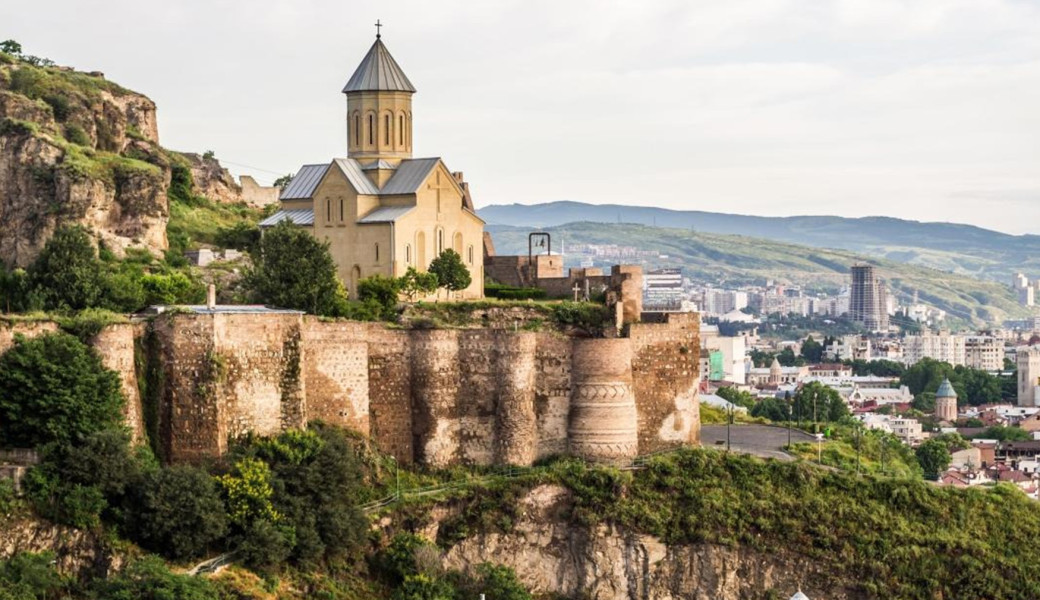 Ankara Çıkışlı Uçaklı Kuzey Kafkasya Batum Gori Tiflis Kars Erzurum Doğu Ekspresi Turu (4 Gece Otel Konaklamalı): Ankara Çıkışlı Uçaklı Kuzey Kafkasya Batum Gori Tiflis Kars Erzurum Doğu Ekspresi Turu İle Muhteşem deneyimler kazanmaya Ve Kafkas Hikayelerine Tanıklık Etmeye Gidiyoruz.