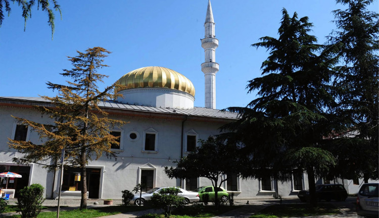 Eskişehir Çıkışlı Otobüslü Doğu Karadeniz Yaylaları ve Batum Tiflis Kars Erzurum Turu (5 Gece Otel Konaklamalı): Otobüslü Size özel olarak hazırladığımız turumuz ile Sümela Manastırı, Uzungöl, Ayder Yaylası, Çeçeva Köyü, Borçka Karagöl, Gürcistan Batum, Gürcistan Başkenti Tiflis, Kars Ani Harabeleri, Kars Kalesi, Erzurum Çifte Minareli Medresesini gezmeye davet ediyoruz.