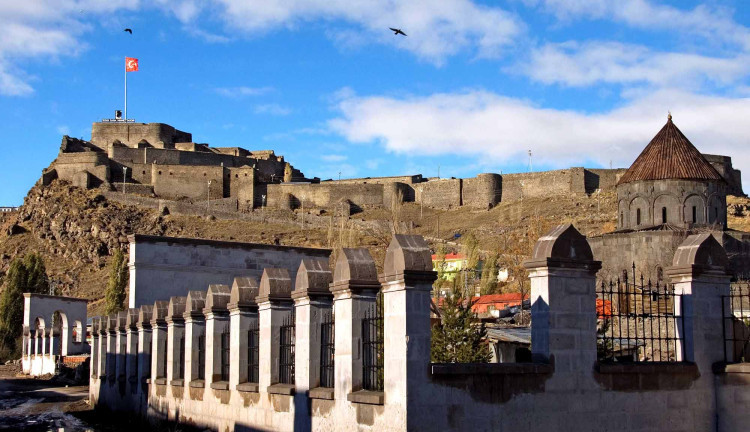 29 Ekim Özel Thy İle Uçaklı Doğu Ekspresi Türkiye'nin Çatısı Van Kars Erzurum Turu ( Uçakla Gidiş Dönüş): Van'ın Kars'ın ve Erzurum’un Tüm Güzelliklerini Sizlere Sunuyoruz. Gidiş, Dönüş Uçak Biletleri Dahil, Kars Erzurum Doğu Ekspresi Tren Bileti Dahil