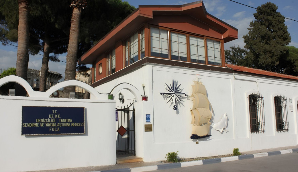 29 Ekim Özel Egenin Saklı Köyleri Alaçatı Sığacık Seferihisar Foça Turu (2 Gece Otel Konaklamalı): Kalabalıklardan kaçmak, huzur bulmak için tam zamanı.. Şehir yaşantısının gürültüsünden huzura uzanan bir yolculuk. 
