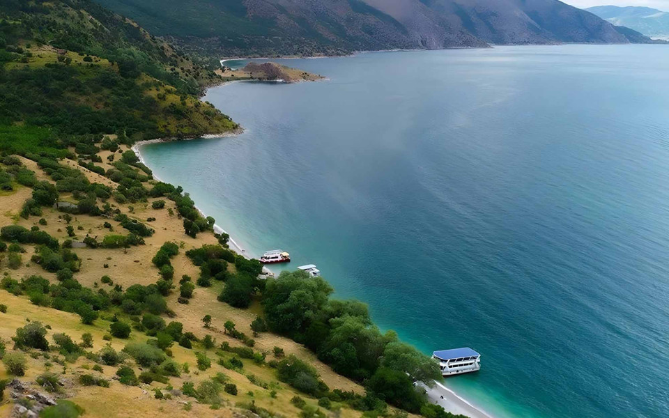 29 Ekim Özel Uçaklı Güneyden Kuzeye Diyarbakır Bitlis Tatvan Van Nahçıvan Kars Erzurum Turu (4 Gece Otel Konaklamalı): SSC TUR Farkı İle Gap ve Doğu Turu Deneyimi Yaşama Ne Dersiniz? Sizleri Günehttps://app.ssc.com.tr/edit/8614#step3y Doğu Anadolu’yu Keşfetmeye, Kafkaslar Diyarını Selamlamaya Davet Ediyoruz..