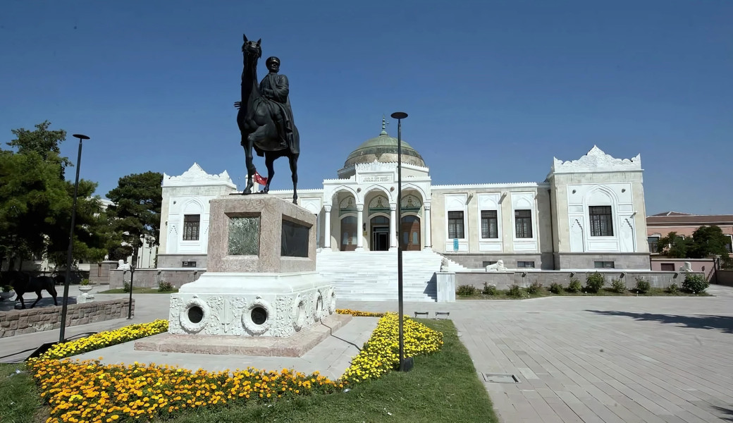 29 Ekim Özel Günübirlik Ata'mızı Anma Ankara Anıtkabir Turu: Cumhuriyet’imizin, ortak değerleri  Atatürk’ün ilke ve inkılaplarının izindeyiz. Atatürk’ün bizlere bıraktığı bu vatanı, ilelebet sonsuz neferi olacağız. SSC TUR olarak bizler de bu ülkeyi ve bu vatanı BAĞIMSIZLIĞIMIZI armağan eden Ata’mızı 30 Ağustosta ebedi İstirahatgahın’da anıyoruz. 