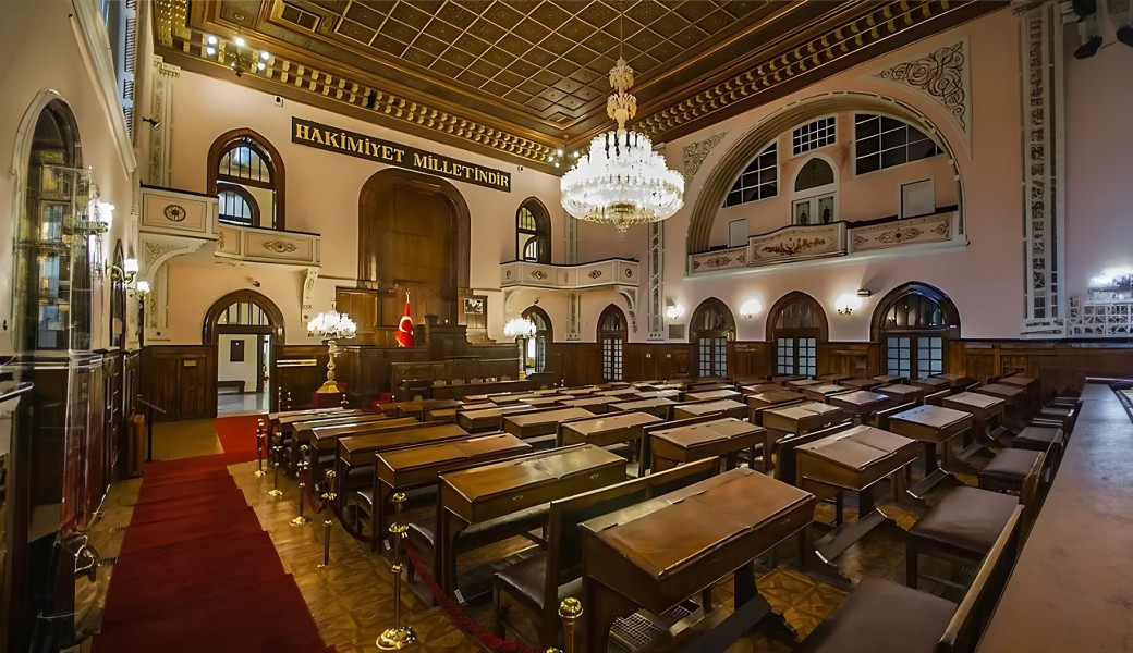 29 Ekim Özel Günübirlik Ata'mızı Anma Ankara Anıtkabir Turu: Cumhuriyet’imizin, ortak değerleri  Atatürk’ün ilke ve inkılaplarının izindeyiz. Atatürk’ün bizlere bıraktığı bu vatanı, ilelebet sonsuz neferi olacağız. SSC TUR olarak bizler de bu ülkeyi ve bu vatanı BAĞIMSIZLIĞIMIZI armağan eden Ata’mızı 30 Ağustosta ebedi İstirahatgahın’da anıyoruz. 