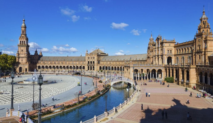 Baştan Başa İspanya Turu Türk Havayolları İle Sömestre Özel 7 Gece 8 Gün 2027 (MAD-BCN)