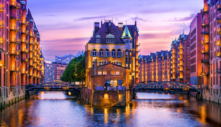 Ajet Havayolları İle Noel Pazarları Almanya Avusturya Masalı Turu ( 3 Gece Otel Konaklamalı ): Ajet Havayolları İle Uçuş
3 Sabah Kahvaltısı
3 Gece Konaklama
Regensburg , Thurn und Taxis Sarayı Noel Pazarları 
Füssen ,  Neuschwanstein Şatosu 
Salzburg İkonları ,  Hallstatt Ve Noel Pazarları Turu