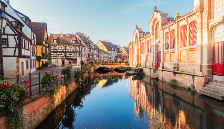 Ajet Havayolları İle Noel Pazarları Almanya Avusturya Masalı Turu ( 3 Gece Otel Konaklamalı ): Ajet Havayolları İle Uçuş
3 Sabah Kahvaltısı
3 Gece Konaklama
Regensburg , Thurn und Taxis Sarayı Noel Pazarları 
Füssen ,  Neuschwanstein Şatosu 
Salzburg İkonları ,  Hallstatt Ve Noel Pazarları Turu