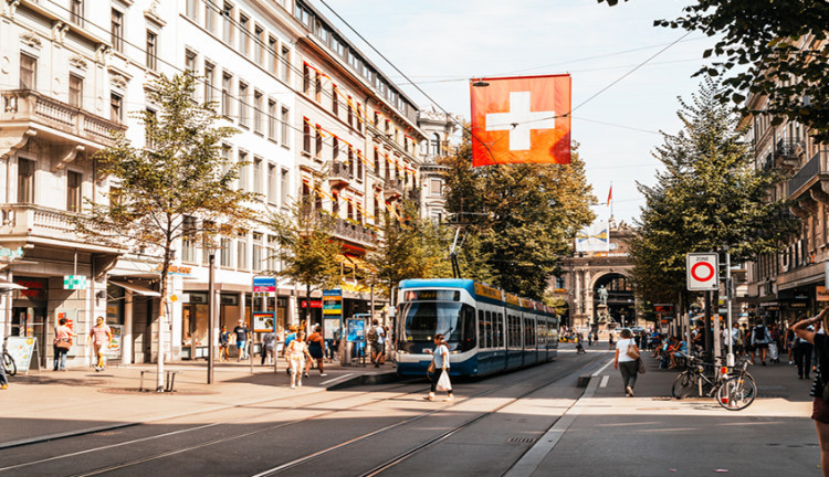 Fırsat Büyük Benelüx  Fransa  Almanya Turu(7 Gece Konaklamalı ): Amsterdam  Brüksel  Paris  Remich  Schengen  Lüksemburg  Düsseldorf Görme İmkanı
Ajet Hava Yolları İle Uçuş
7 Sabah Kahvaltısı Fiyata Dahil
Amsterdam 2 Gece Konaklama
Brüksel 1 Gece Konaklama
Paris 3 Gece Konaklama
Lüksemburg 1 Gece Konaklama