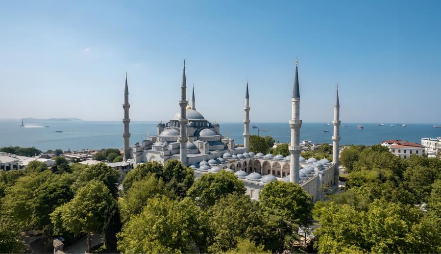 Ankara Çıkışlı Tarihi İstanbul Kültür ve Boğaz Turu (1 Gece Otel Konaklamalı): Şimdi İstanbul'da Olmak Vardı. Sabret Gönül Bir Gün Olur, Bu Hasret Biter, Bir Allı Turna Olsam, Karlı Dağları Aşsam
İstanbul'un Tarihi Dokusuyla Tanışmak İçin Tarih Kokulu Sokaklarından Asya ile Avrupa'yı Birbirine Bağlayan Boğazlarını Bizimle Gezmeye Sizleri Davet Ediyoruz.