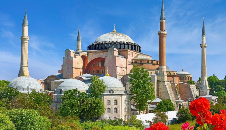Ankara Çıkışlı Tarihi İstanbul Kültür ve Boğaz Turu (1 Gece Otel Konaklamalı): Şimdi İstanbul'da Olmak Vardı. Sabret Gönül Bir Gün Olur, Bu Hasret Biter, Bir Allı Turna Olsam, Karlı Dağları Aşsam
İstanbul'un Tarihi Dokusuyla Tanışmak İçin Tarih Kokulu Sokaklarından Asya ile Avrupa'yı Birbirine Bağlayan Boğazlarını Bizimle Gezmeye Sizleri Davet Ediyoruz.