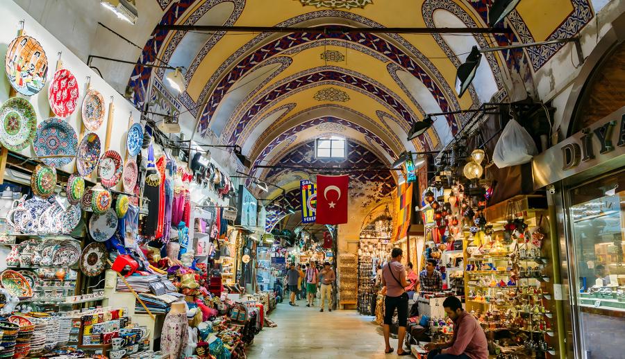 Ankara Çıkışlı Tarihi İstanbul Kültür ve Boğaz Turu (1 Gece Otel Konaklamalı): Şimdi İstanbul'da Olmak Vardı. Sabret Gönül Bir Gün Olur, Bu Hasret Biter, Bir Allı Turna Olsam, Karlı Dağları Aşsam
İstanbul'un Tarihi Dokusuyla Tanışmak İçin Tarih Kokulu Sokaklarından Asya ile Avrupa'yı Birbirine Bağlayan Boğazlarını Bizimle Gezmeye Sizleri Davet Ediyoruz.