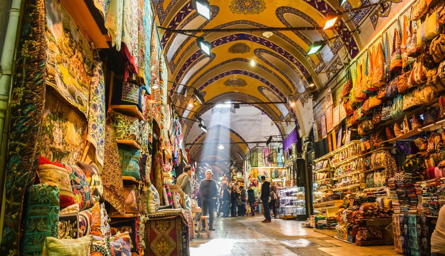 Ankara Çıkışlı Tarihi İstanbul Kültür ve Boğaz Turu (1 Gece Otel Konaklamalı): Şimdi İstanbul'da Olmak Vardı. Sabret Gönül Bir Gün Olur, Bu Hasret Biter, Bir Allı Turna Olsam, Karlı Dağları Aşsam
İstanbul'un Tarihi Dokusuyla Tanışmak İçin Tarih Kokulu Sokaklarından Asya ile Avrupa'yı Birbirine Bağlayan Boğazlarını Bizimle Gezmeye Sizleri Davet Ediyoruz.