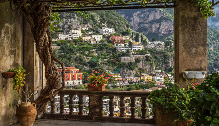 Güney İtalya’nın Büyüsü Napoli & Amalfi Kıyıları & Puglia THY İle Yaz Dönemi 4 Gece 5 Gün (NAP-BRI)