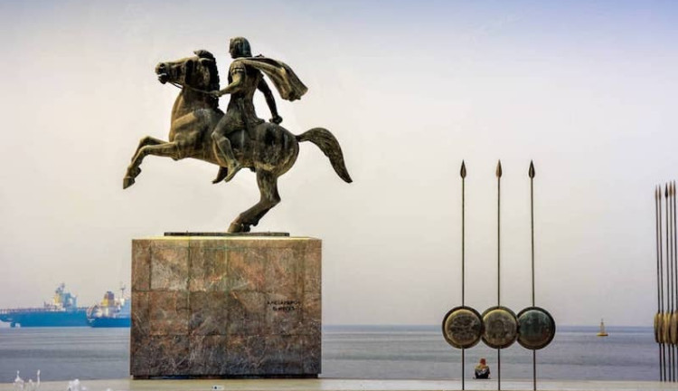 Yılbaşı Özel Otobüslü Büyük Yunanistan Masalı  Turu (3 Gece Otel Konaklamalı): Yılbaşı Özel Program
Selanik, Kalambaka,  Atina, Corinth Kanalı, Kavala
Selanik 1 Gece Konaklama
Atina 2 Gece Konaklama