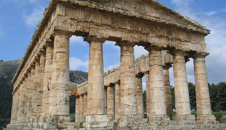 Yılbaşı Özel Otobüslü Büyük Yunanistan Masalı  Turu (3 Gece Otel Konaklamalı): Yılbaşı Özel Program
Selanik, Kalambaka,  Atina, Corinth Kanalı, Kavala
Selanik 1 Gece Konaklama
Atina 2 Gece Konaklama