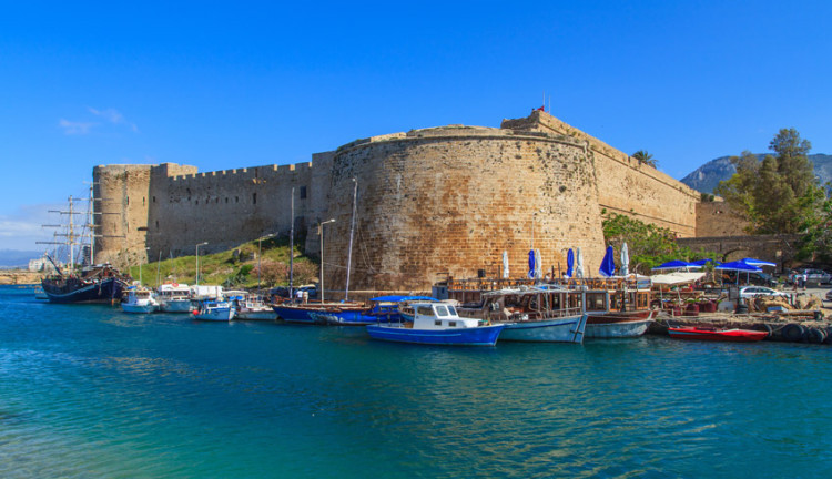 Kasım Ara Tatil Özel Kıbrıs Turu ( 2 Gece Konaklamalı ): Kasım Ara Tatil Özel Program
Ajet Hava Yolları İle Uçuş İmkanı
2 Gece Yarım Pansiyon Konaklama
5* Vun� Palace Hotel vb. 2 Gece Konaklama