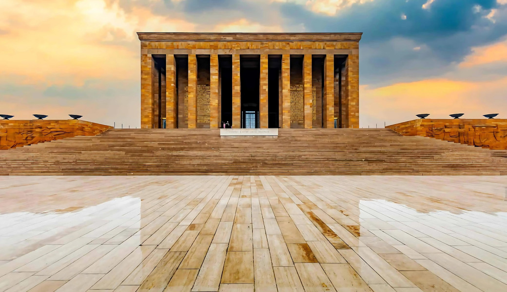 10 Kasım Özel Günübirlik Ata'mızı Anma Ankara Anıtkabir Turu: Cumhuriyet’imizin, ortak değerleri  Atatürk’ün ilke ve inkılaplarının izindeyiz. Atatürk’ün bizlere bıraktığı bu vatanı, ilelebet sonsuz neferi olacağız. SSC TUR olarak bizler de bu ülkeyi ve bu vatanı BAĞIMSIZLIĞIMIZI armağan eden Ata’mızı ebedi İstirahatgahın’da anıyoruz. 