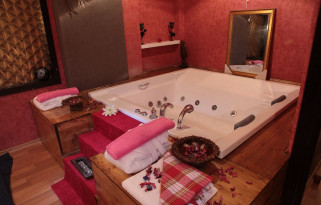 Oscar Resort Hotel & Casino