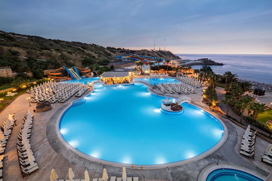Kıbrıs Tatili - 5* Acapulco Resort Convention Spa 4 Gece 5 Gün Ankara Çıkışlı