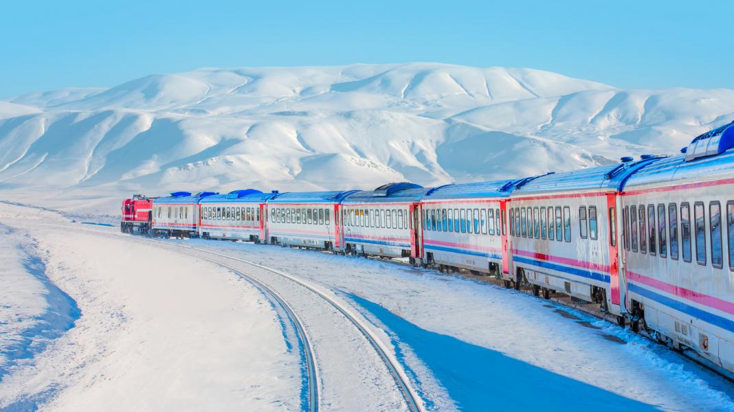 YATAKLI TREN İLE VAN KARS ERZURUM TURU UÇAK GİDİŞ TREN DÖNÜŞ