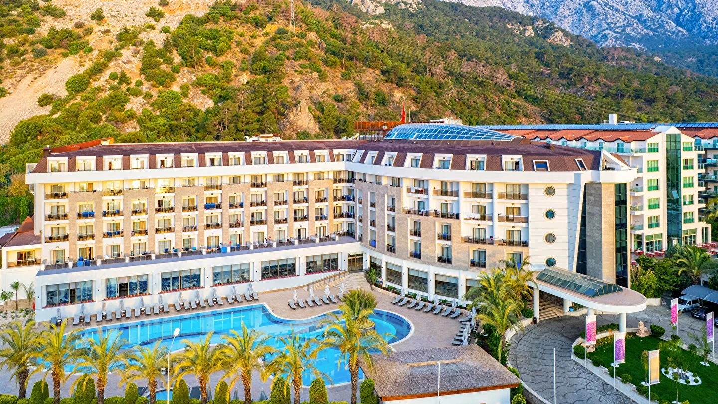 Kemer Tatili 7 Gece 8 Gün Rox Resort Hotel | Onkel Hotels Beldibi Resort | Club Hotel Sunbel | Sunland Resort Hotel Beldibi
