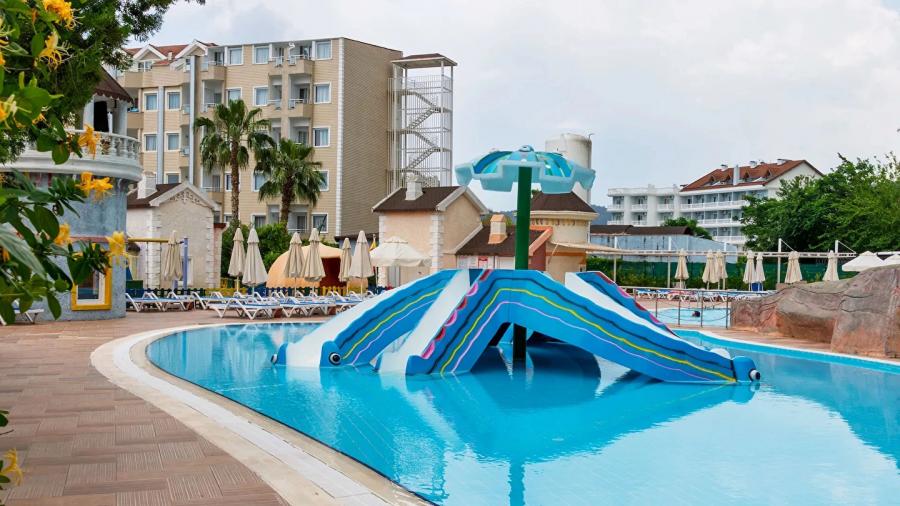 Rox Resort Hotel