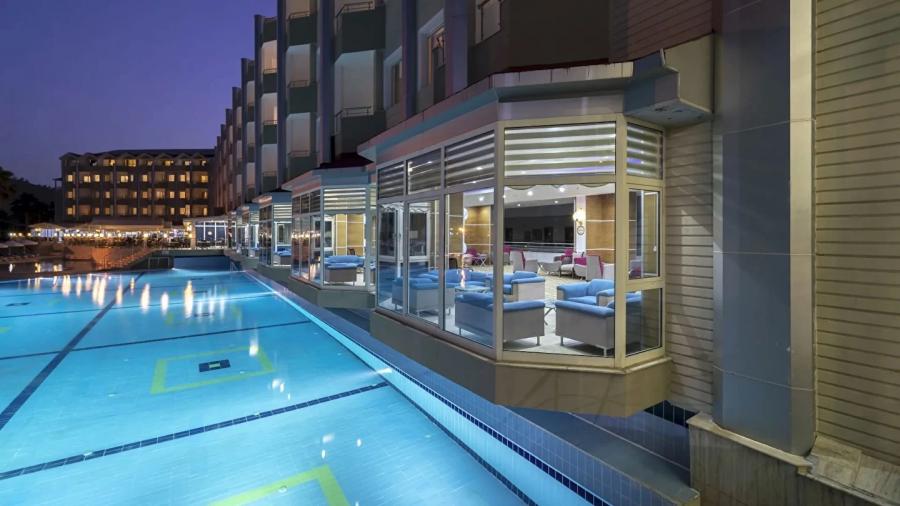 Rox Resort Hotel