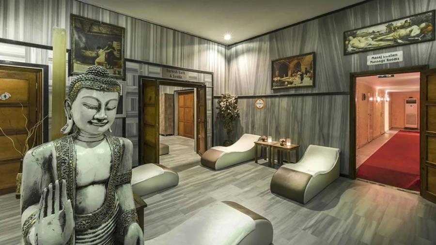 Rox Resort Hotel