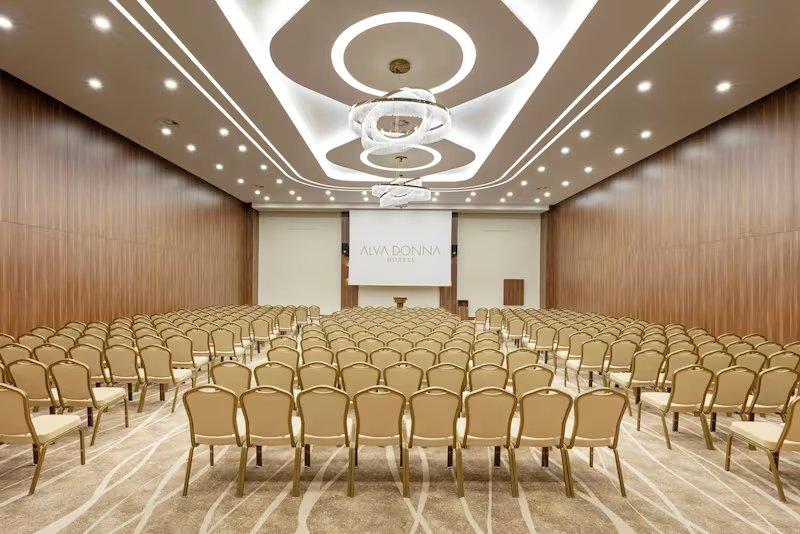 Dobedan World Palace Kemer