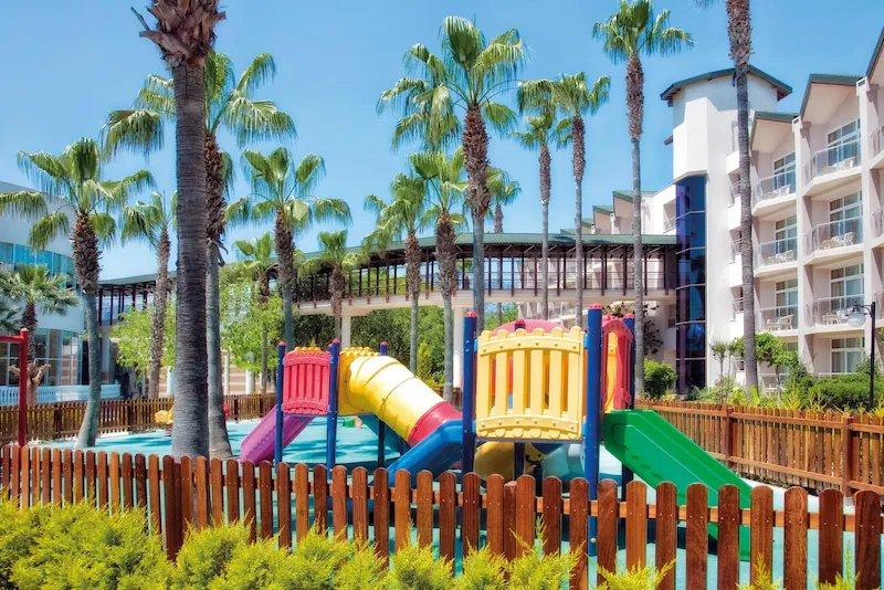 Dobedan World Palace Kemer