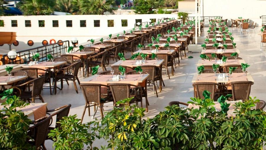 Arabella World Hotel