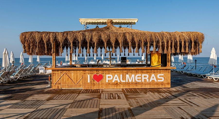 Palmeras Beach Hotel