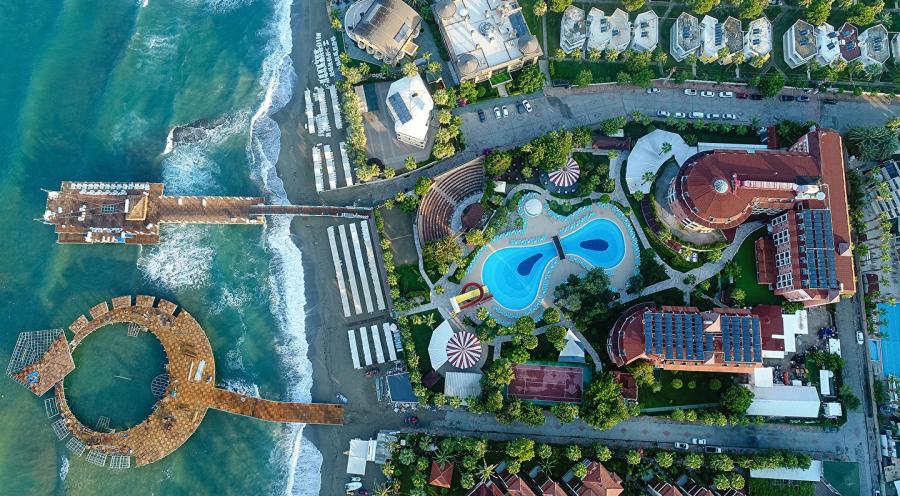Palmeras Beach Hotel