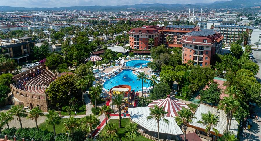 Palmeras Beach Hotel