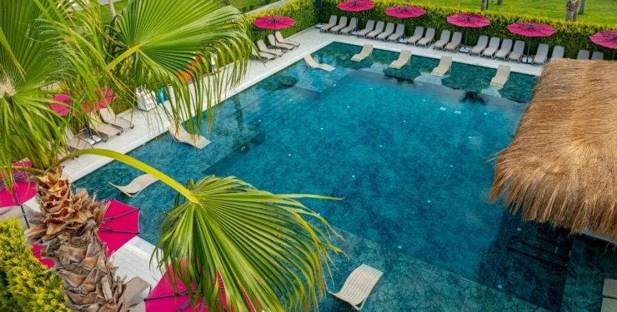 Serenity Queen Hotel
