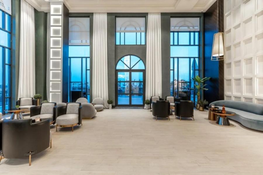 Serenity Queen Hotel