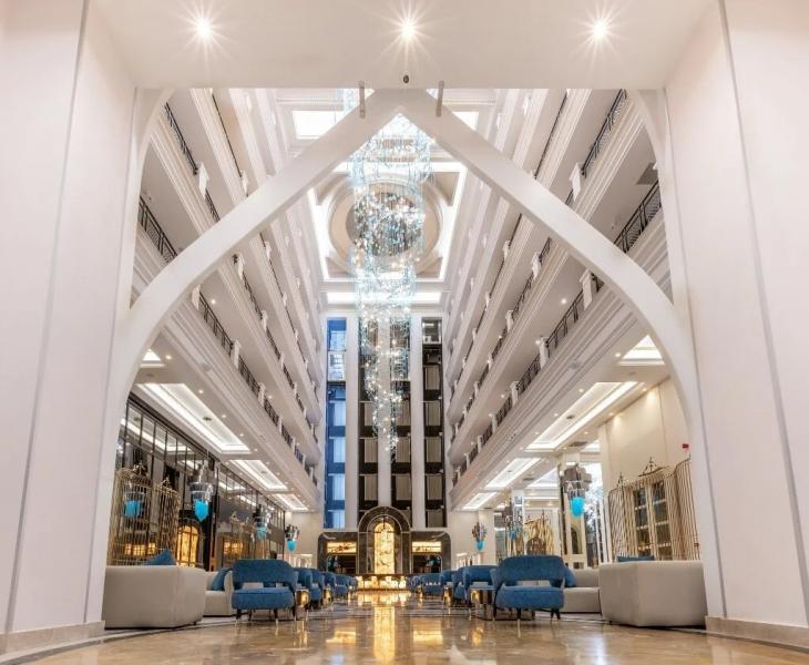 Serenity Queen Hotel